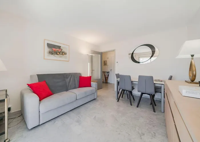 Very Nice One Bedroom In The Heart Of Cannes